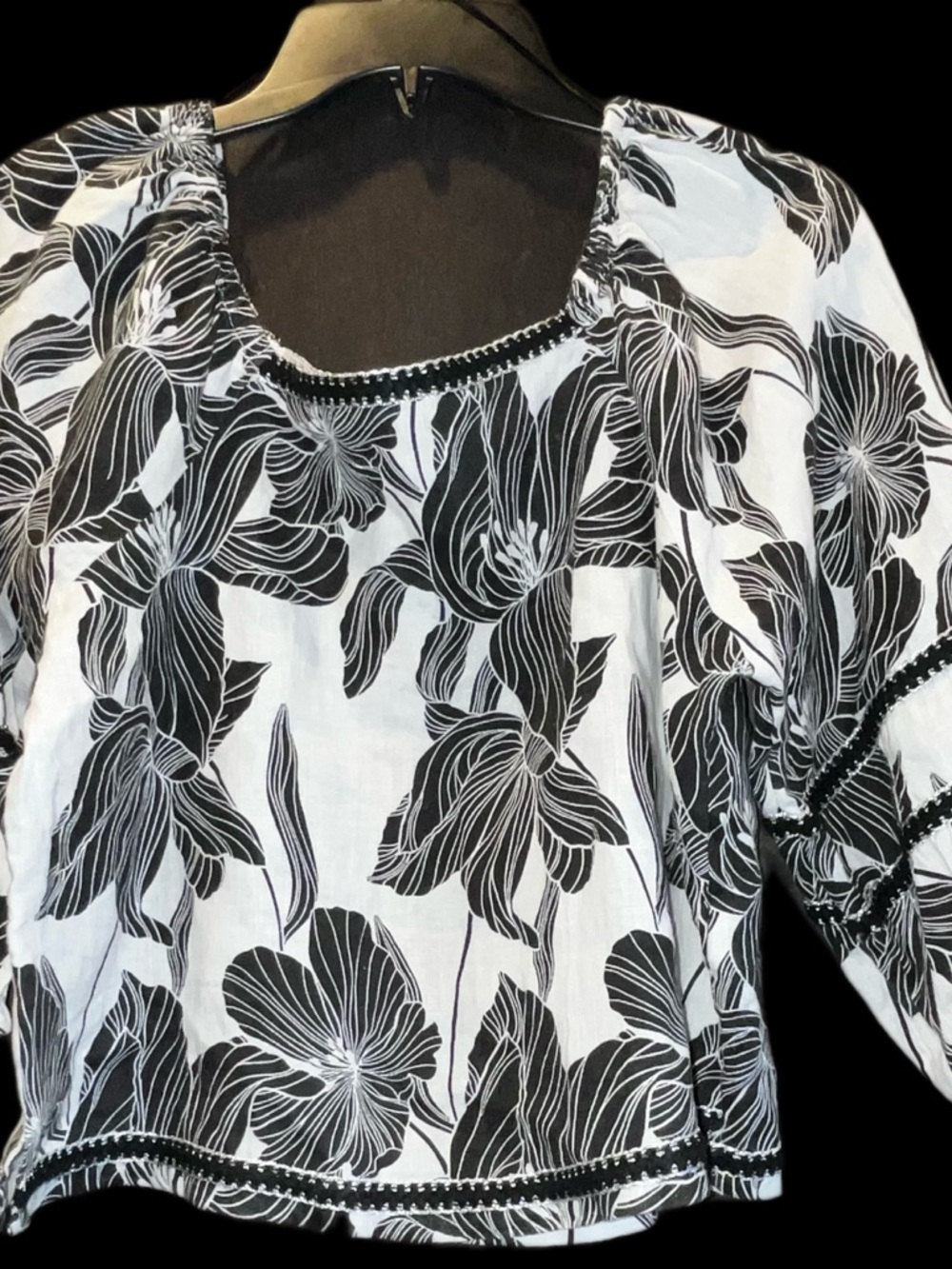 Tahari 100% Linen Black and White Floral Off the Shoulder Peasant Top
